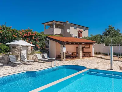 Ferienhaus für 8 Personen (140 m²) in Kaštelir 9/10