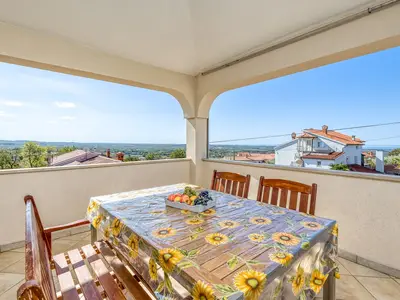 Ferienhaus für 8 Personen (140 m²) in Kaštelir 8/10