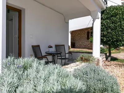 Ferienhaus für 8 Personen (130 m²) in Kaštelir 6/10