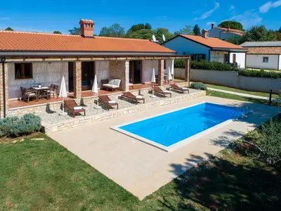 Ferienhaus für 8 Personen (125 m²) in Kaštelir 4/10