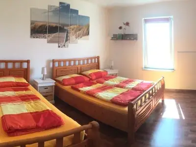 1. Schlafzimmer Wohnung 1
