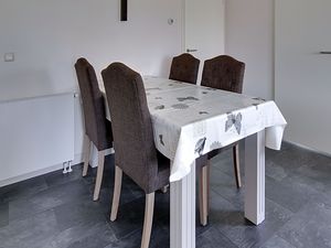 23032267-Ferienhaus-4-Kattendijke-300x225-5