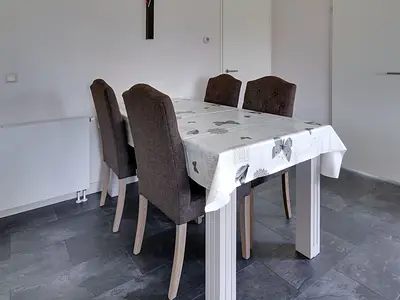 DiningRoom
