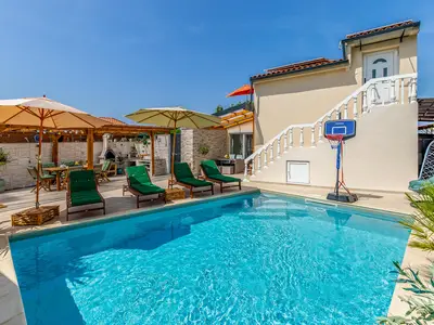 pool