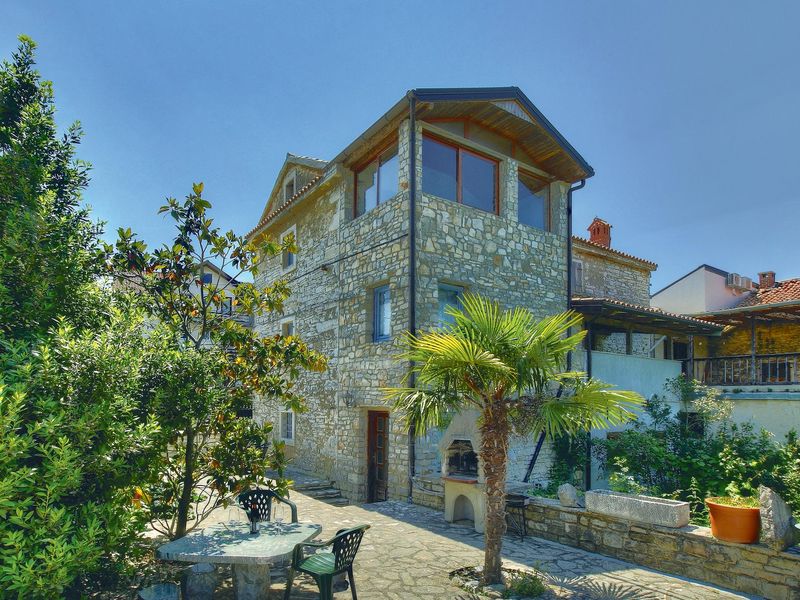 23730916-Ferienhaus-5-Kaštel-800x600-0