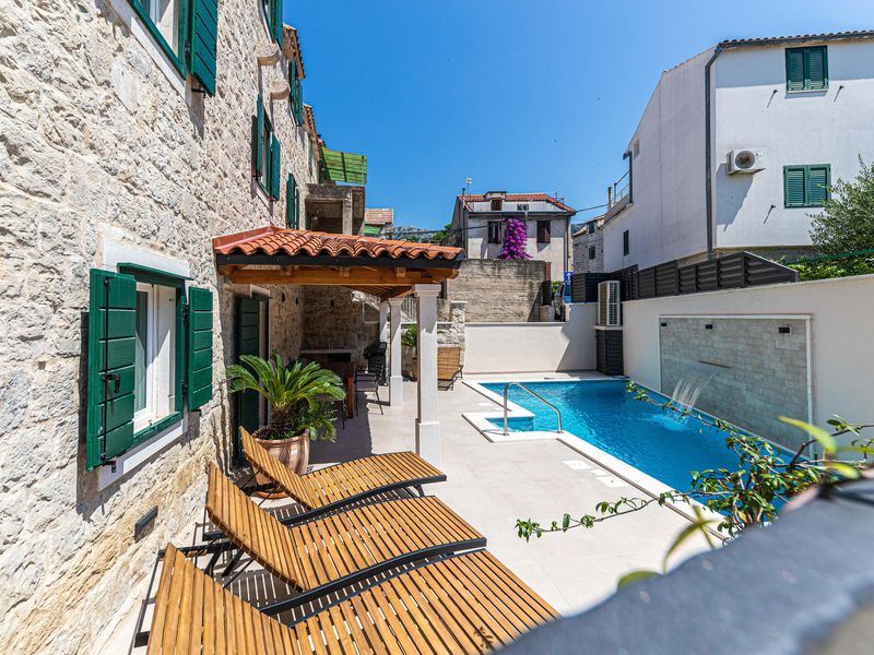 23767144-Ferienhaus-8-Kaštel Sućurac-800x600-1