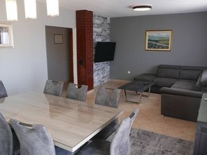 23925609-Ferienhaus-8-Kaštel Sućurac-300x225-2