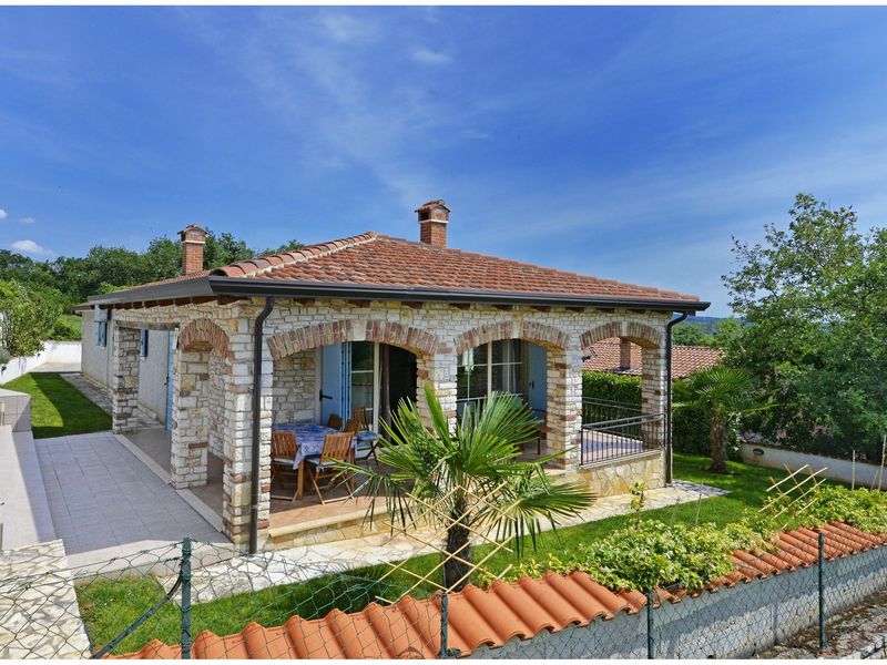 21626359-Ferienhaus-8-Kaštelir-Labinci-800x600-1