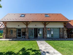 23708254-Ferienhaus-5-Kékkút-300x225-2