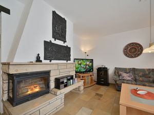 23681343-Ferienhaus-7-Kellenhusen-300x225-2