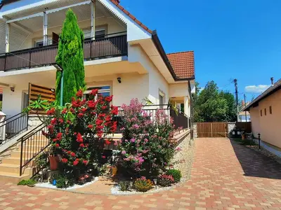 Ferienhaus für 17 Personen (260 m²) in Keszthely 1/10