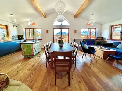 Wohnraum mit traumhaften Blick auf den Kieferbach und die bayrischen und tiroler Berge