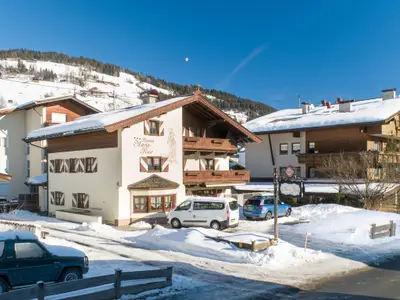 Außenseite Ferienhaus [Winter]