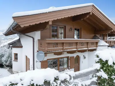 Außenseite Ferienhaus [Winter]