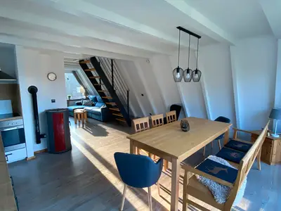 Photo, INSIDE, OUTSIDE