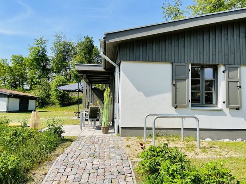 23449326-Ferienhaus-3-Klein Stresow-800x600-0