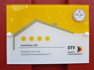 22076547-Ferienhaus-4-Kleinmaischeid-300x225-1