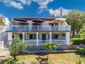 Ferienhaus für 10 Personen (140 m²) in Klenovica