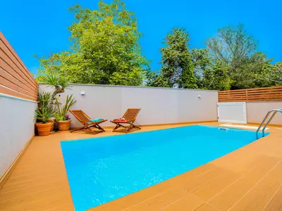 pool