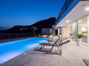 Ferienhaus für 8 Personen (260 m²) in Klis