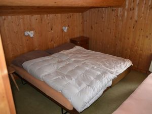 23427265-Ferienhaus-8-Klosters-Serneus-300x225-5