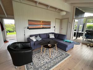 24054217-Ferienhaus-8-Knebel-300x225-1