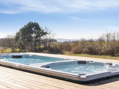 hot-tub