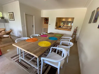 DiningRoom