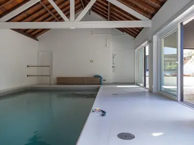 PoolOfHouse