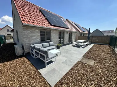 Außenseite Ferienhaus [Sommer]