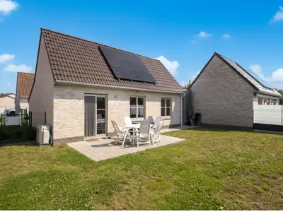 Außenseite Ferienhaus [Sommer]