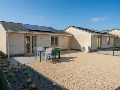 Außenseite Ferienhaus [Sommer]