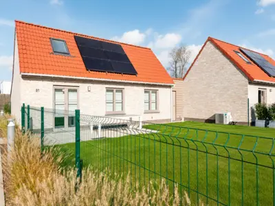 Außenseite Ferienhaus [Sommer]