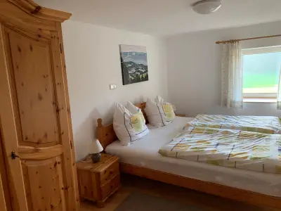Schlafzimmer 2 OG