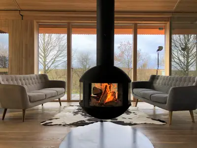 Zentraler Mittelpunkt im UFO47: Der Focus-Kamin