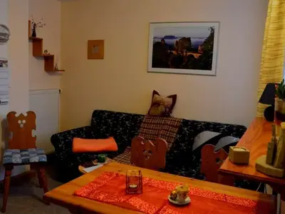 Wohnbereich. Aufenthaltsraum mit Sofa