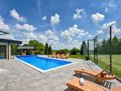 pool