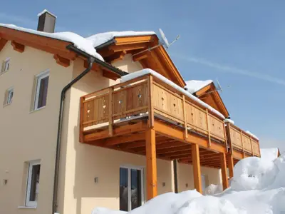 Außenseite Ferienhaus [Winter]