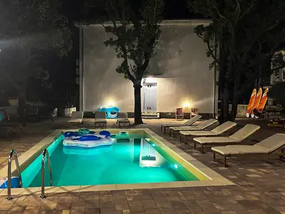 pool