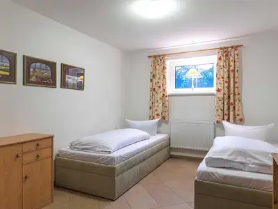 Ferienhaus Havelquelle Schlafzimmer mit zwei Einzelbetten