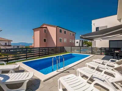 Ferienhaus für 8 Personen (160 m²) in Kremenići 3/10