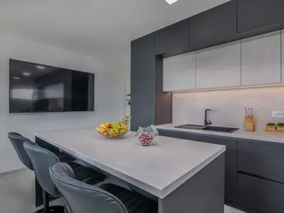 Ferienhaus für 8 Personen (160 m²) in Kremenići 9/10