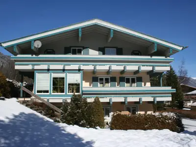 Außenseite Ferienhaus [Winter]
