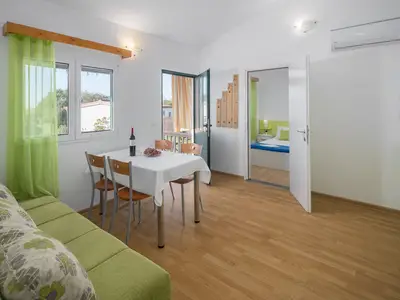 Ferienhaus für 6 Personen (39 m²) in Kringa 8/10