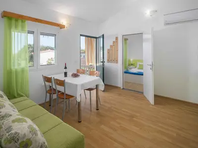 Ferienhaus für 6 Personen (40 m²) in Kringa 8/10