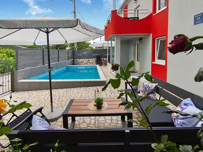 pool