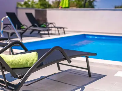 Ferienhaus für 7 Personen (125 m²) in Krk 3/10