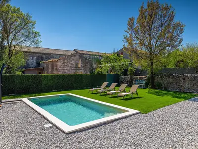 pool