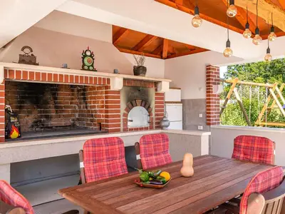 Ferienhaus für 8 Personen (200 m²) in Krnica 3/10