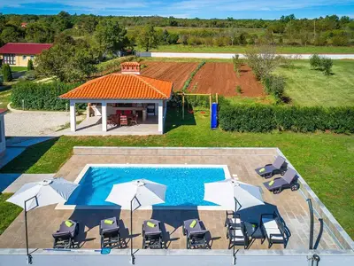 Ferienhaus für 8 Personen (200 m²) in Krnica 8/10
